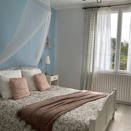 Bed and Breakfast La Brionniere Saint-Pierre-du-Chemin Екстер'єр фото